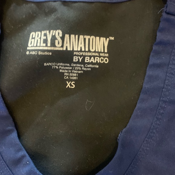 GREYS ANATOMY SCRUB SET - Picture 3 of 3